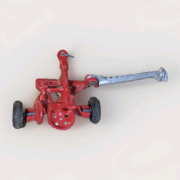 Vintage 1950s Oliver Sickle Mower Die Cast Aluminum Red Farm Tractor - Picture 3 of 8